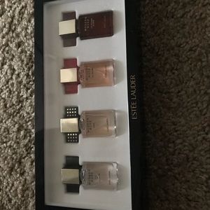 Estée Lauder mini perfume set!